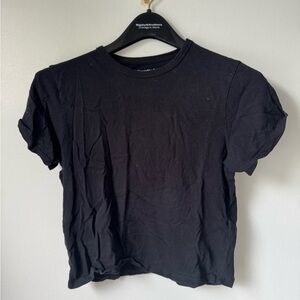 Abercrombie & Fitch Black Short Sleeve Tee